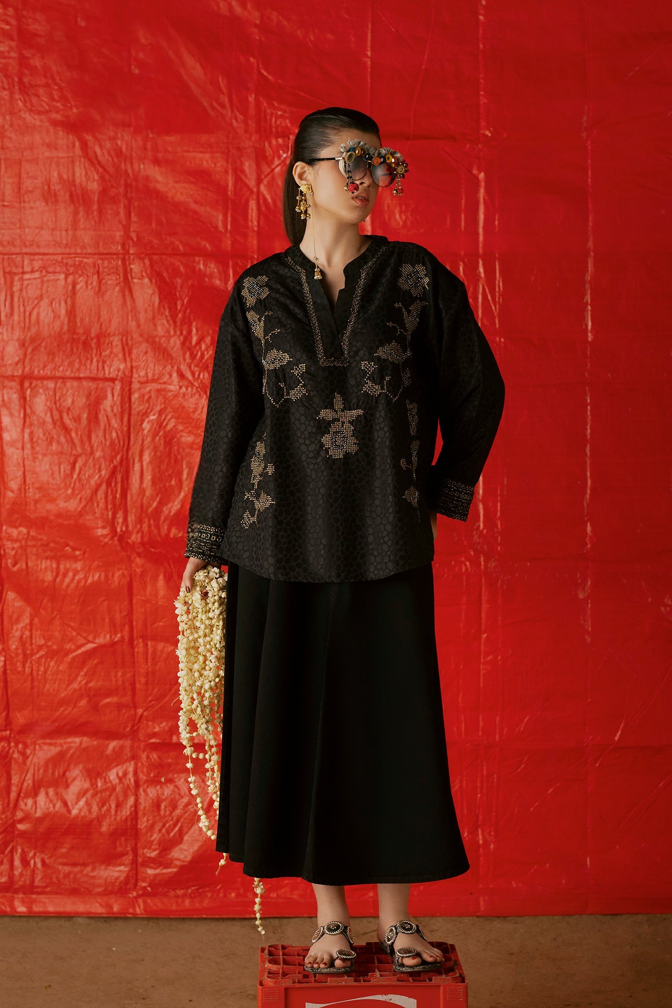 EMBROIDERED TOP (E0618/119/902)