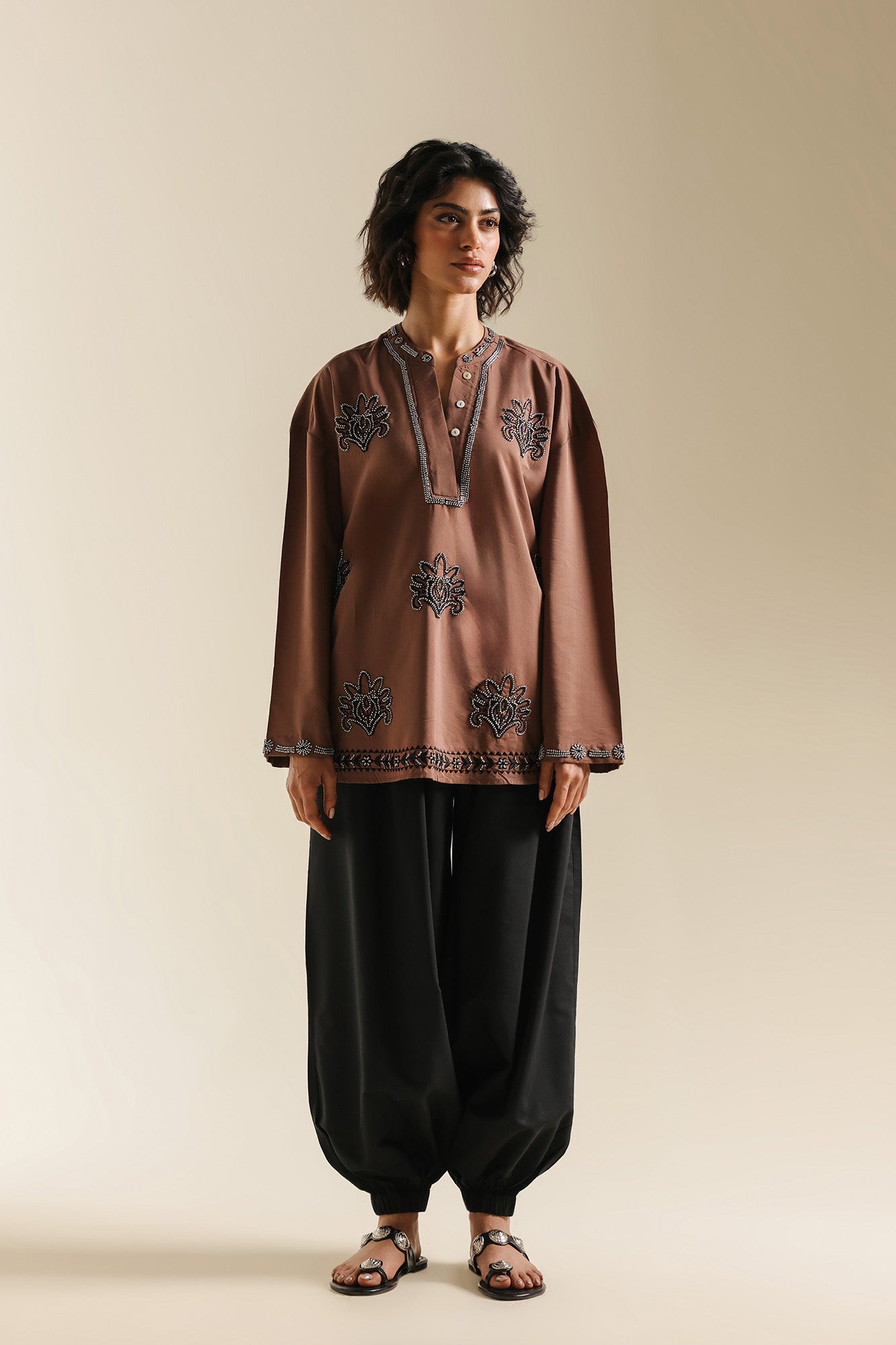 EMBROIDERED SHIRT (E0752/119/804)