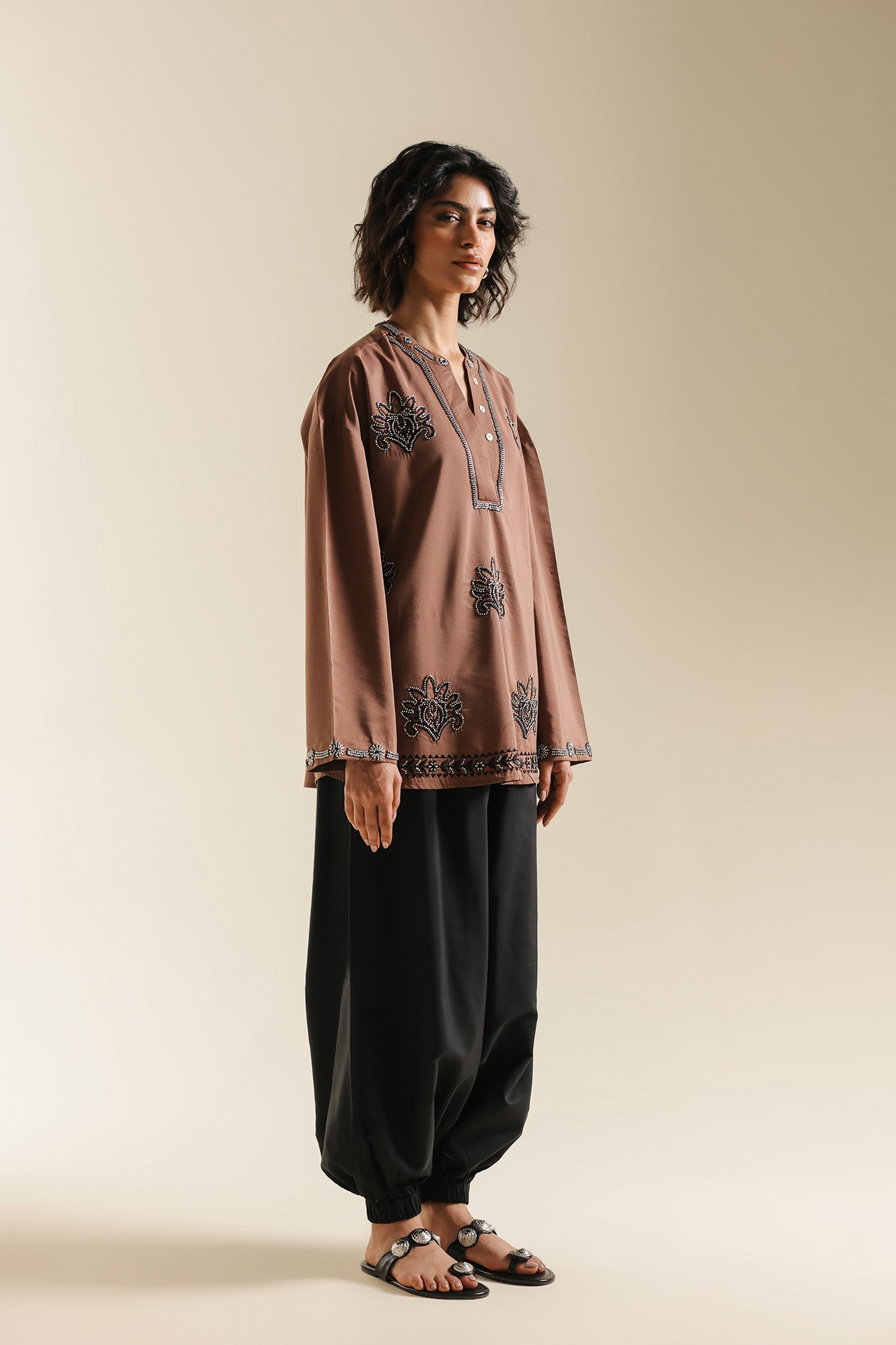 EMBROIDERED SHIRT (E0752/119/804)