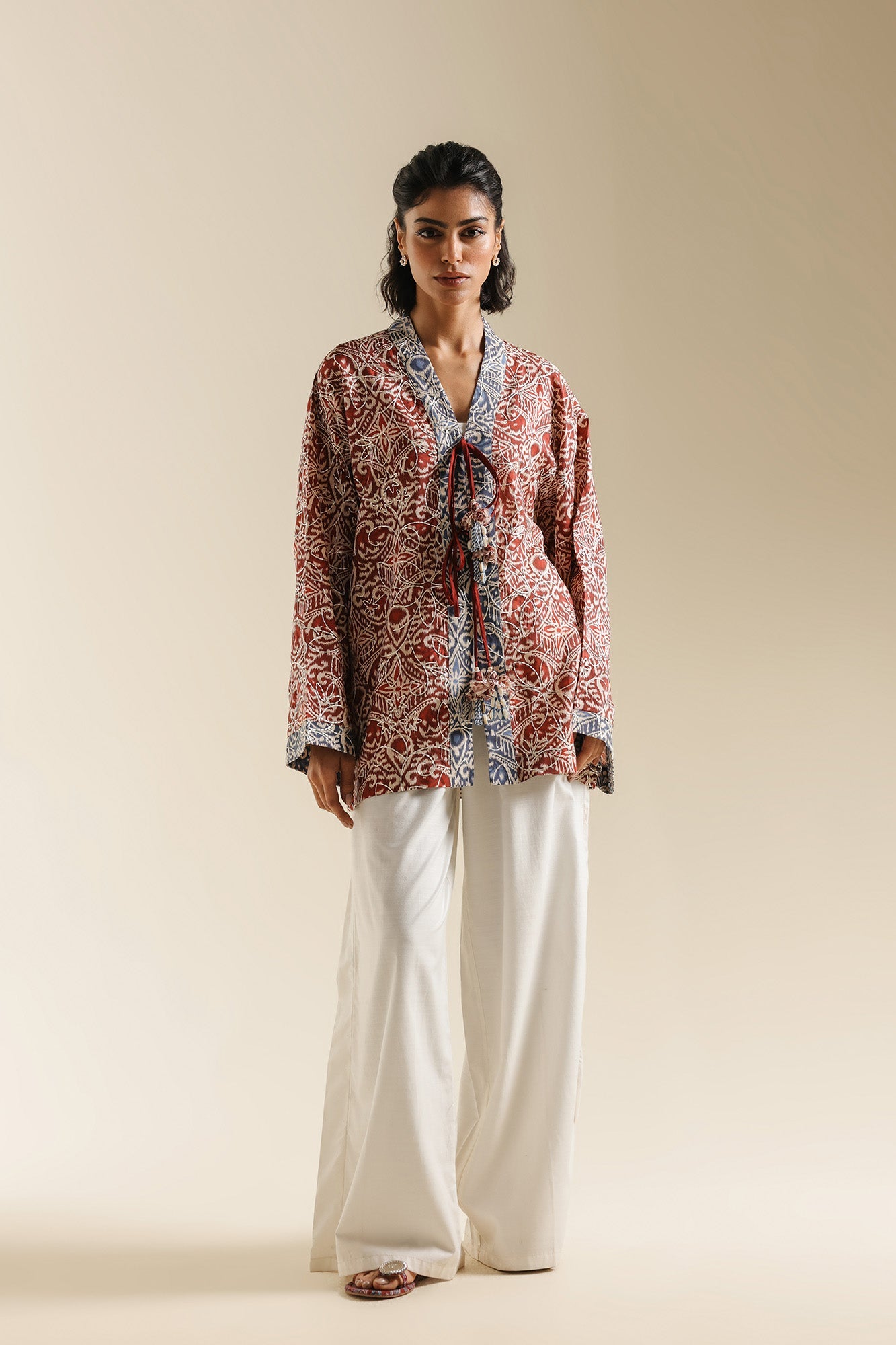 EMBROIDERED TOP (E0780/119/306)