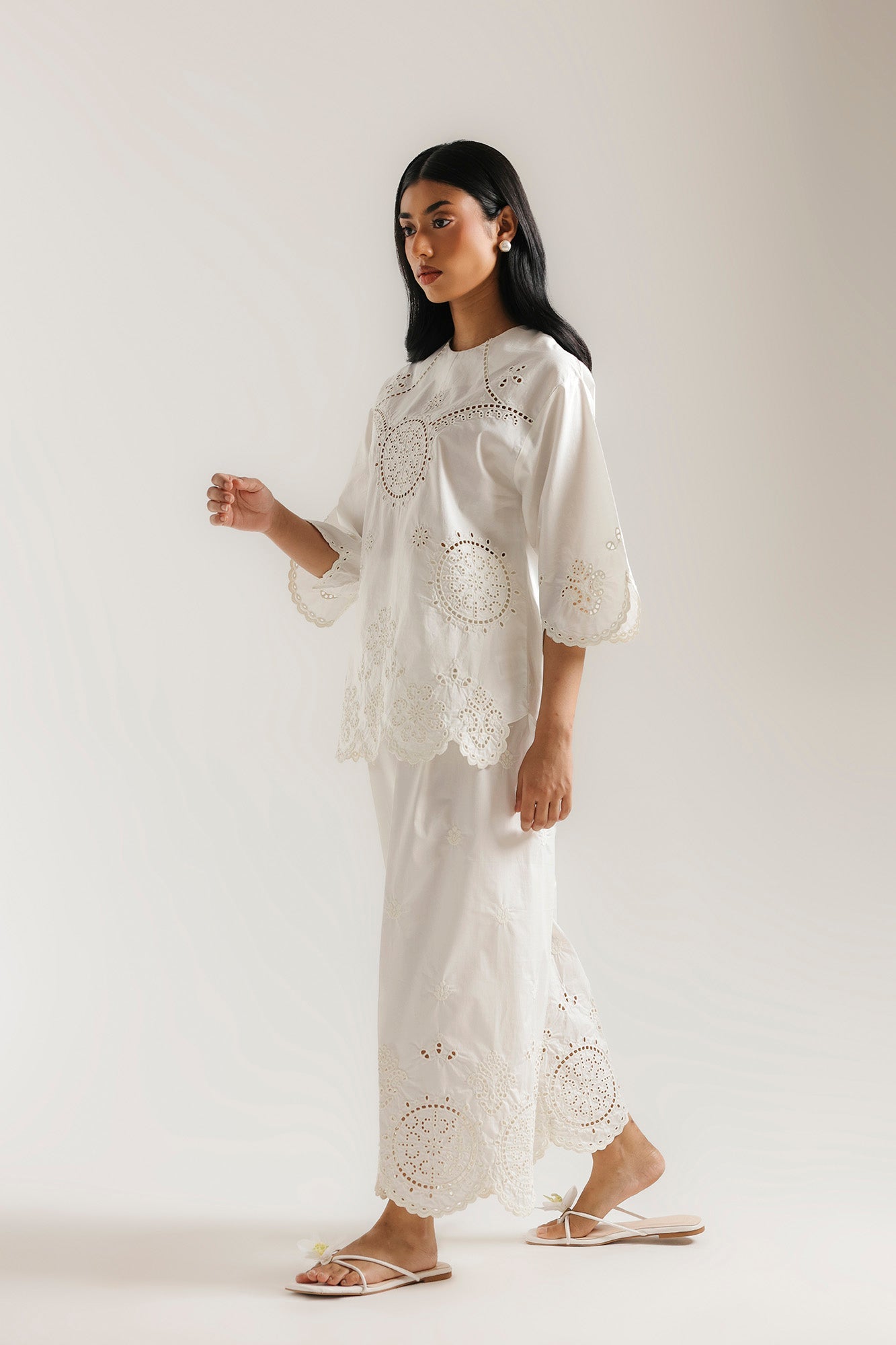 EMBROIDERED SUIT (E0788/106/001)