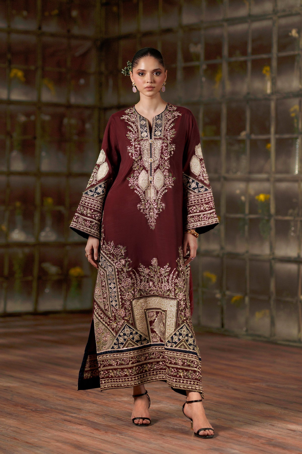 EMBROIDERED KAFTAN (E1141/104/414)