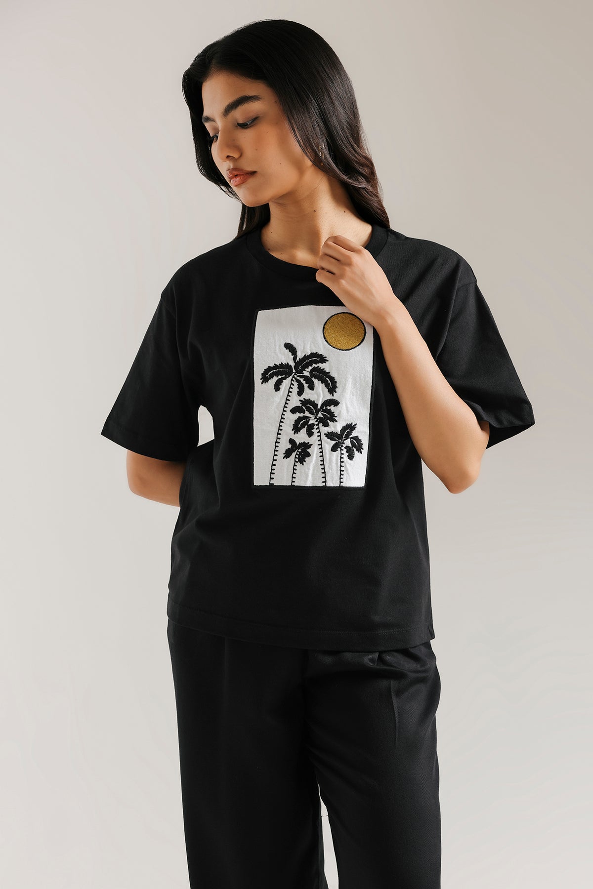 EMBROIDERED T-SHIRT (E1183-101-902)