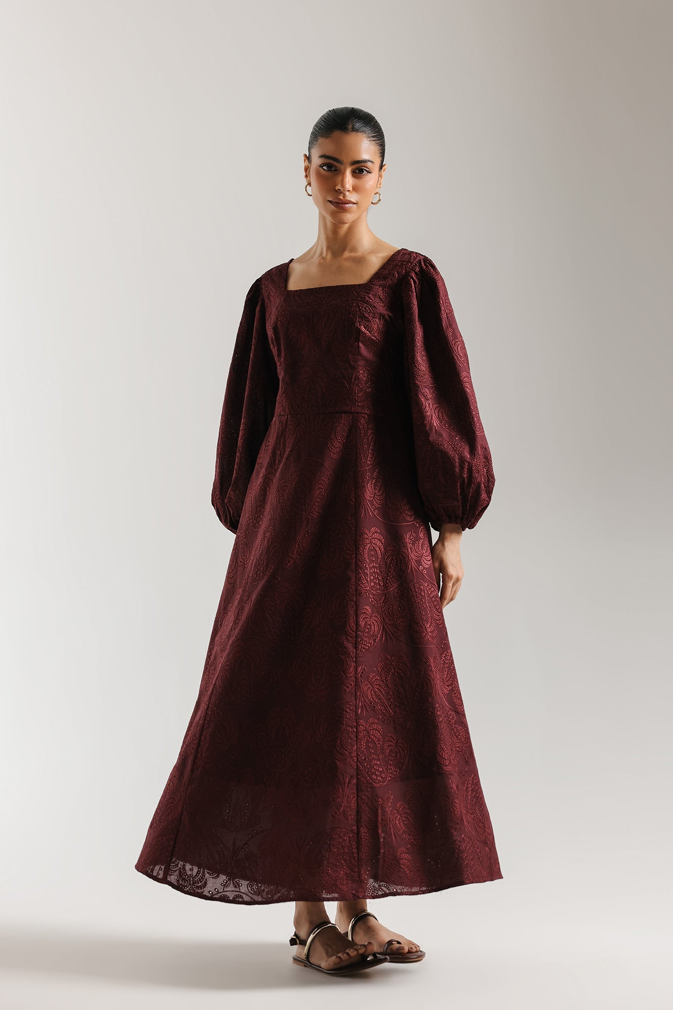 EMBROIDERED DRESS (E3300/108/415)
