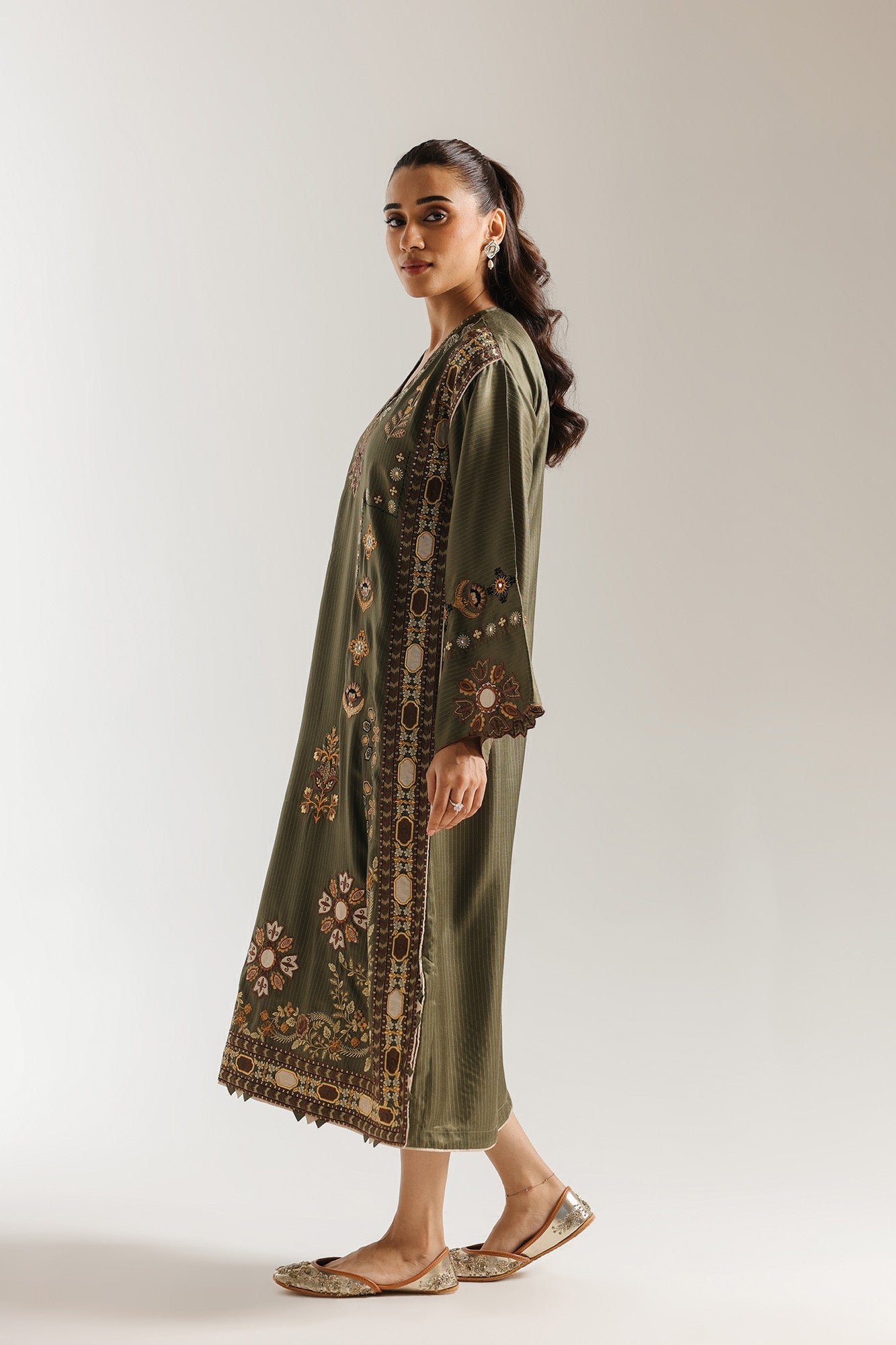 EMBROIDERED SHIRT (E4039/103/117)