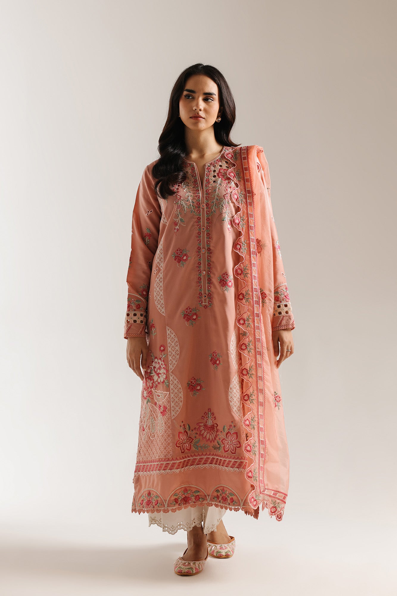 EMBROIDERED SUIT (E4063/103/424)