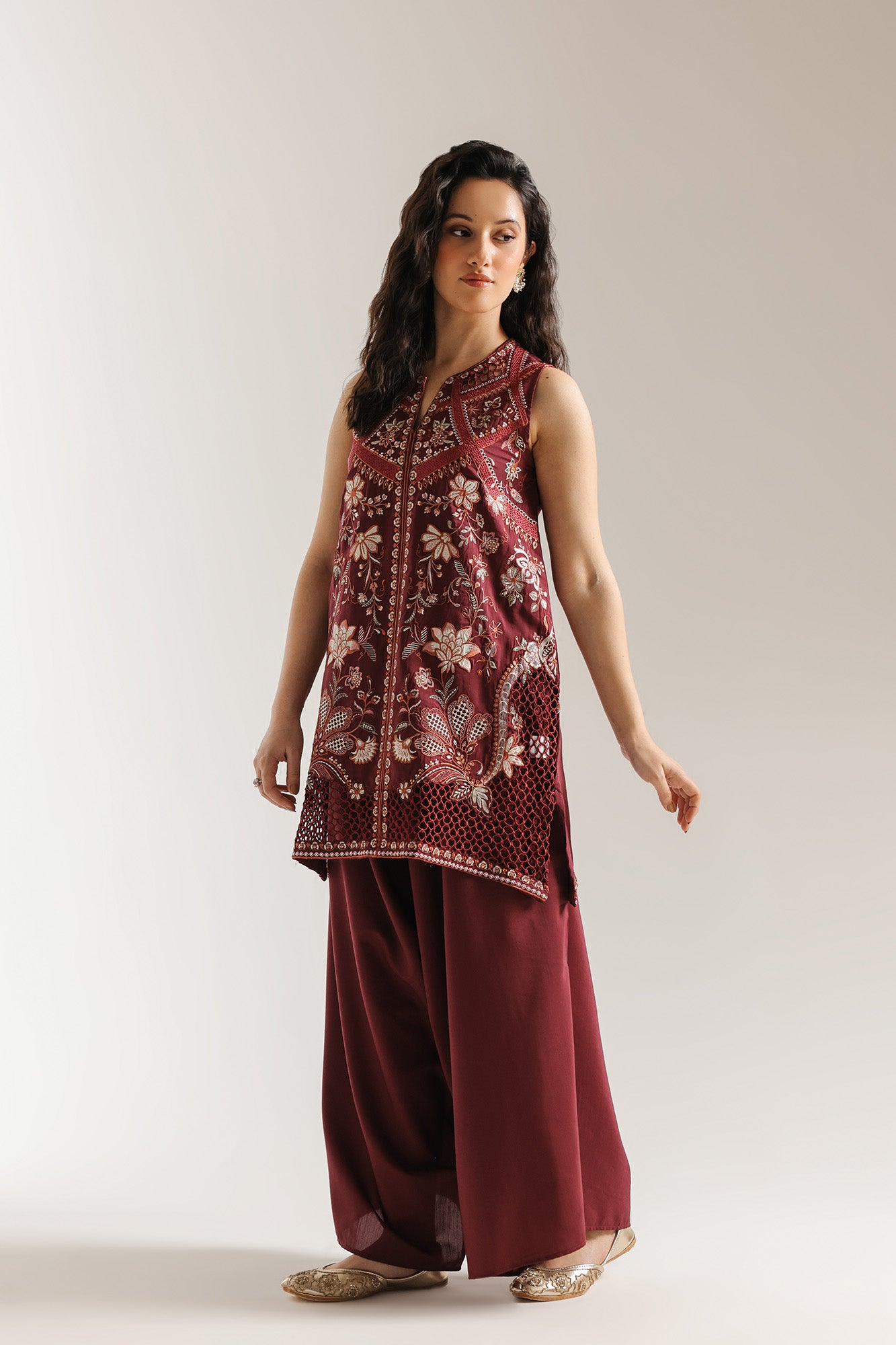 EMBROIDERED SUIT (E4094/103/402)