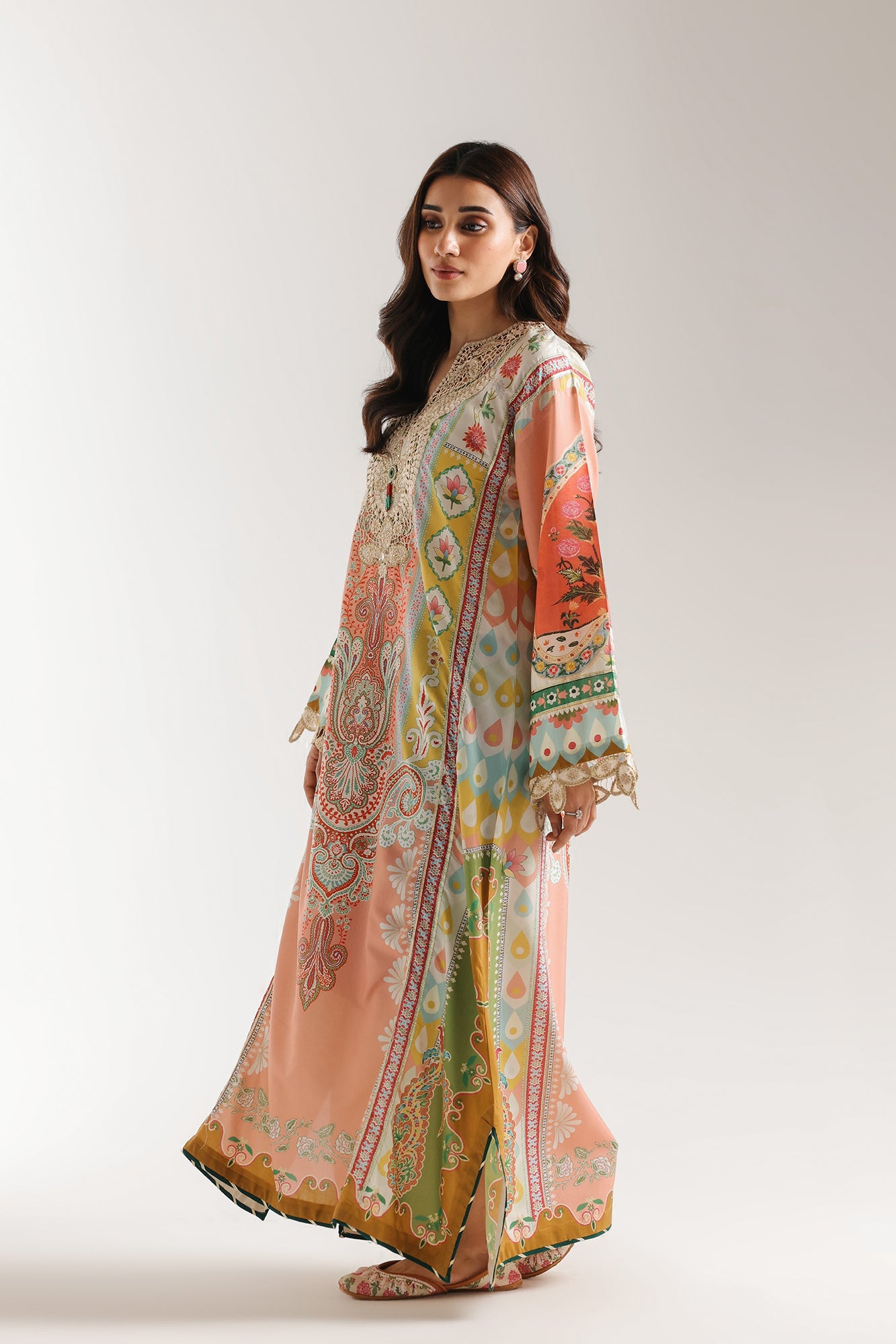 EMBROIDERED DRESS (E4115/103/325)
