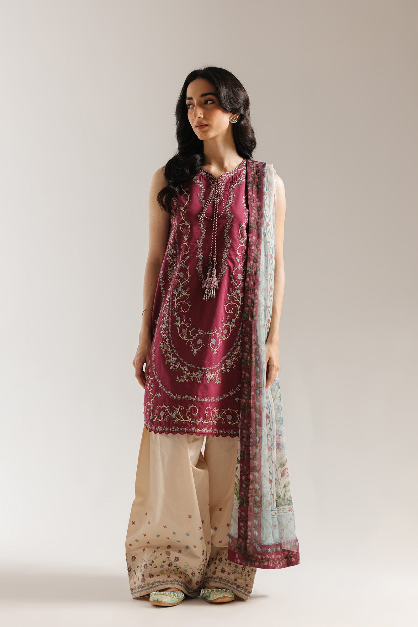 EMBROIDERED SUIT (E4154/103/414)