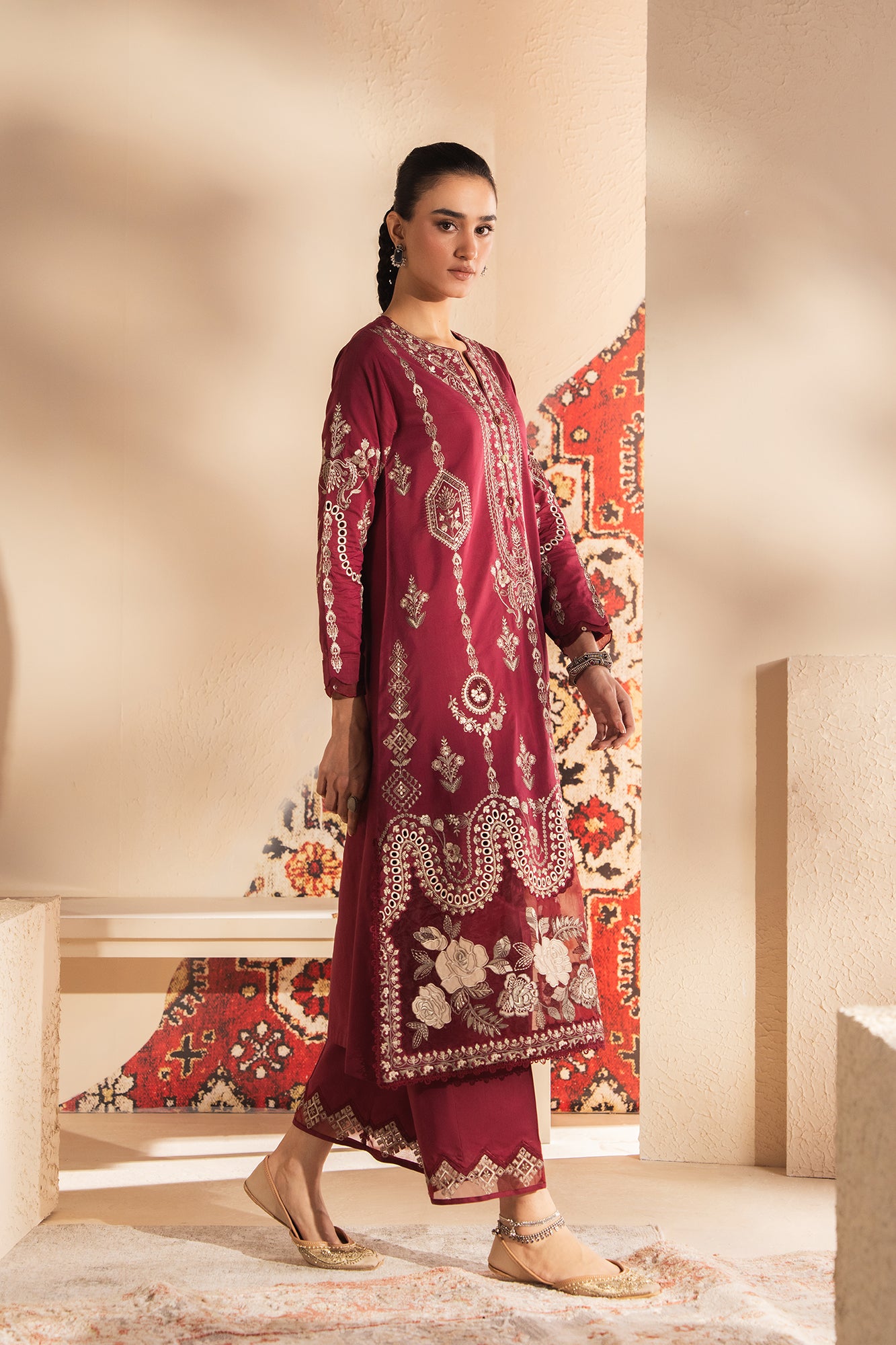 EMBROIDERED SUIT (E4164/103/415)