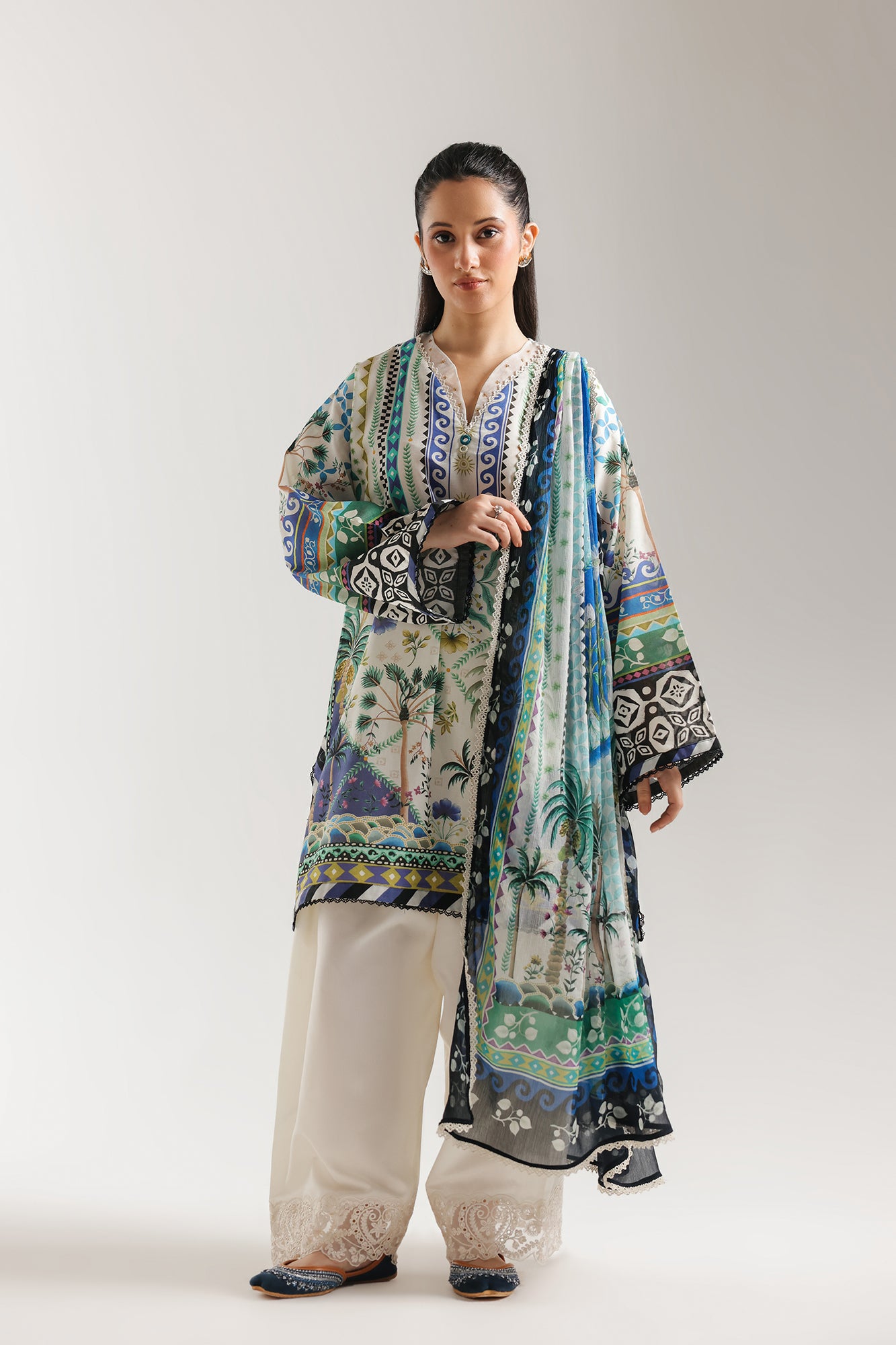 EMBROIDERED SUIT (E4178/103/005)