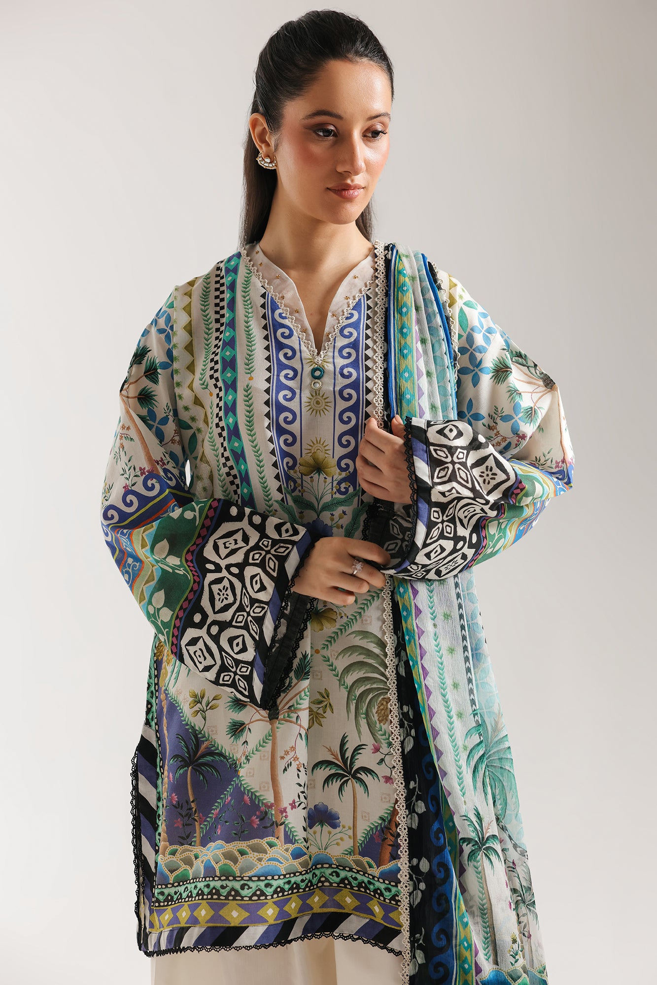 EMBROIDERED SUIT (E4178/103/005)