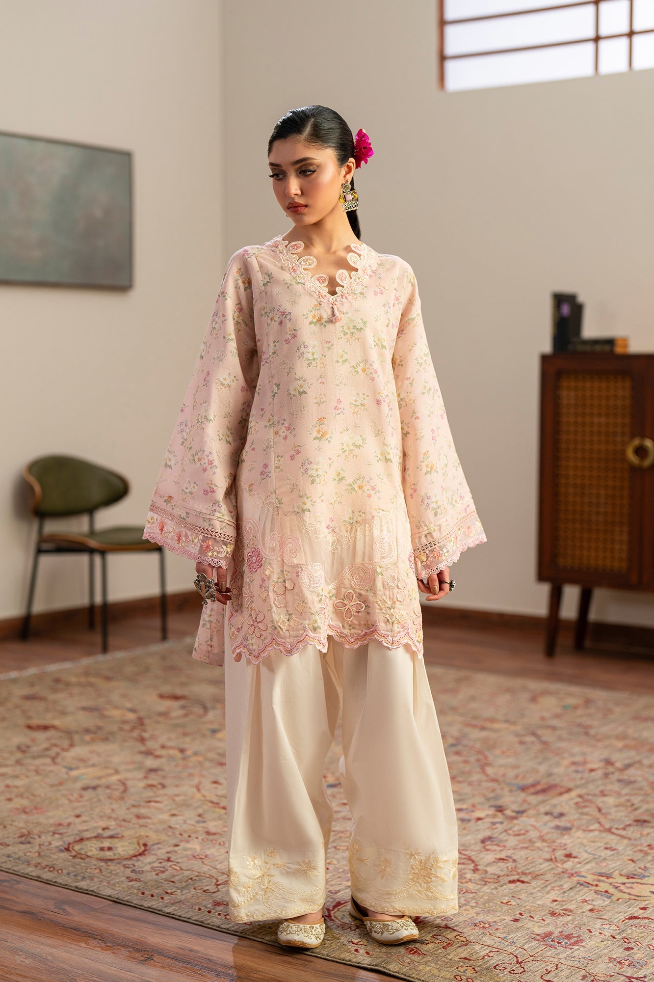 EMBROIDERED SUIT (E4181/103/315)