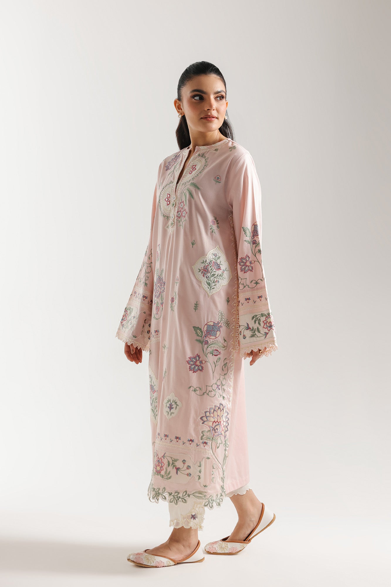 EMBROIDERED SHIRT (E4211/103/427)