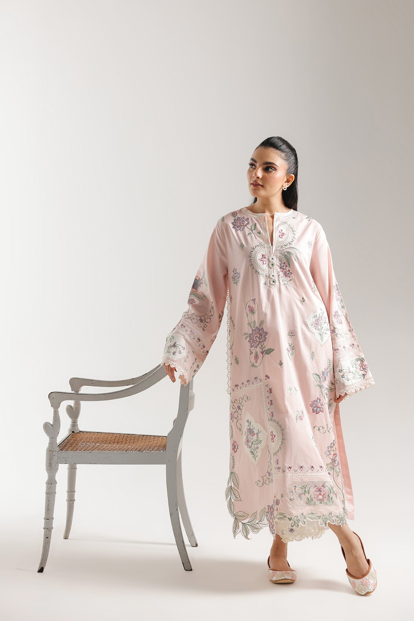 EMBROIDERED SHIRT (E4211/103/427)