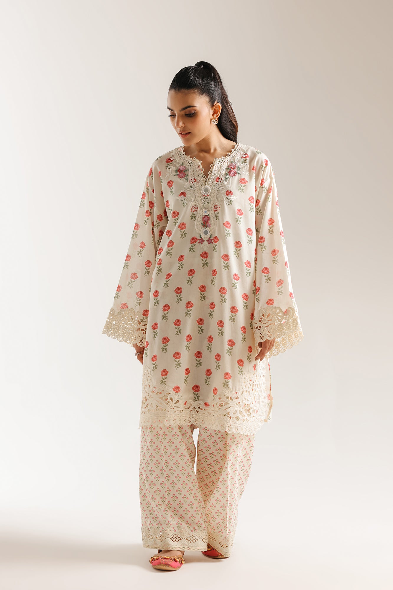 EMBROIDERED SUIT (E4269/103/003)