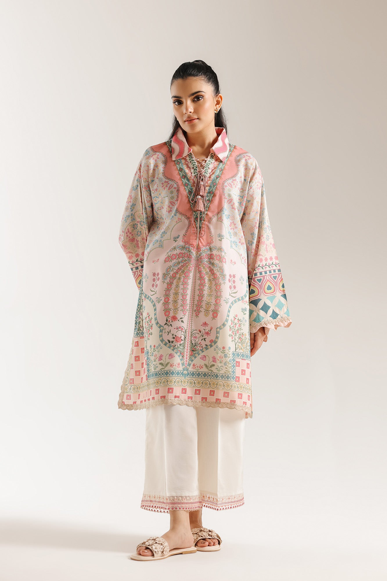 EMBROIDERED SUIT (E4336/103/426)