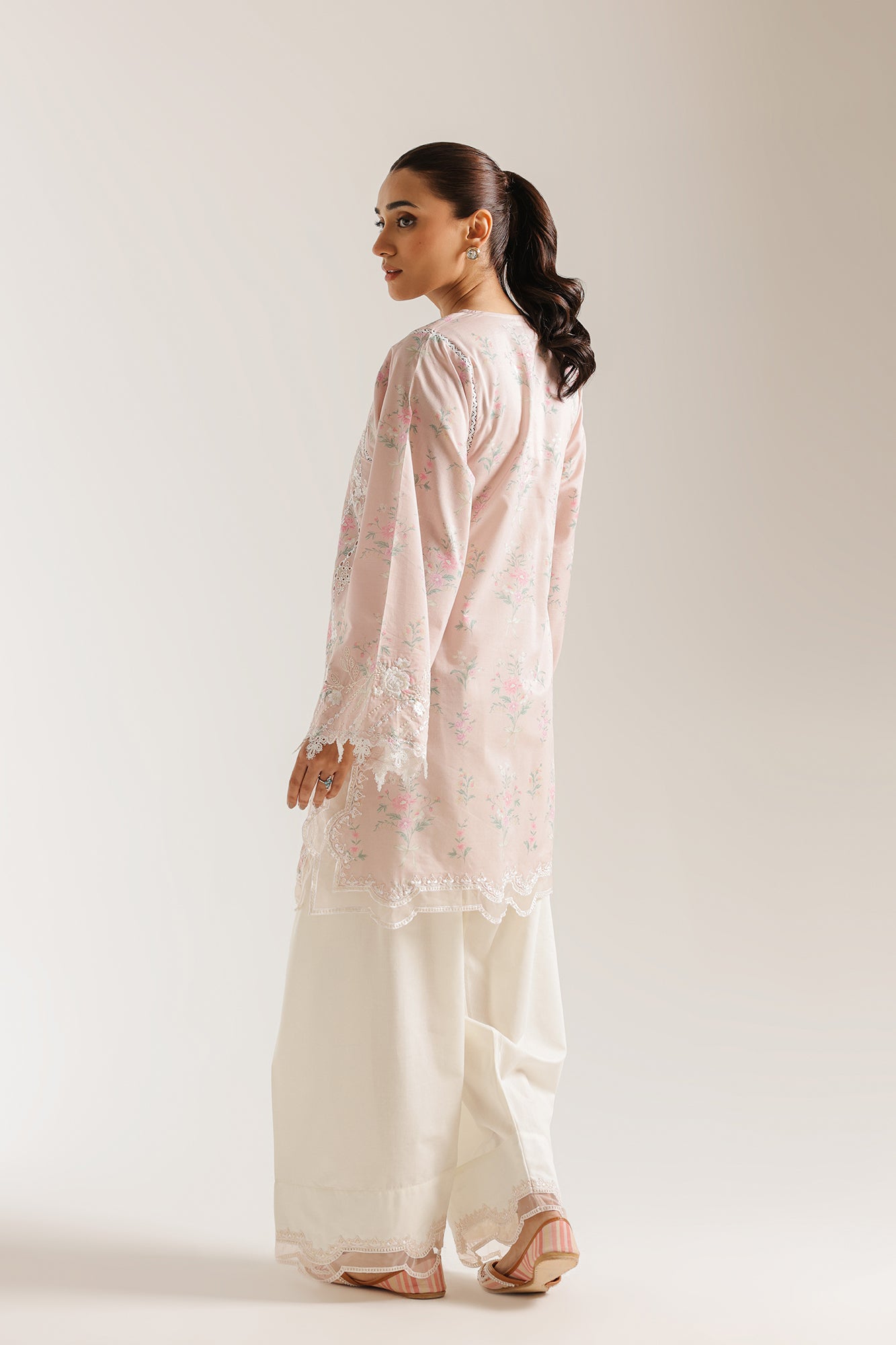 EMBROIDERED SUIT (E4499/103/315)