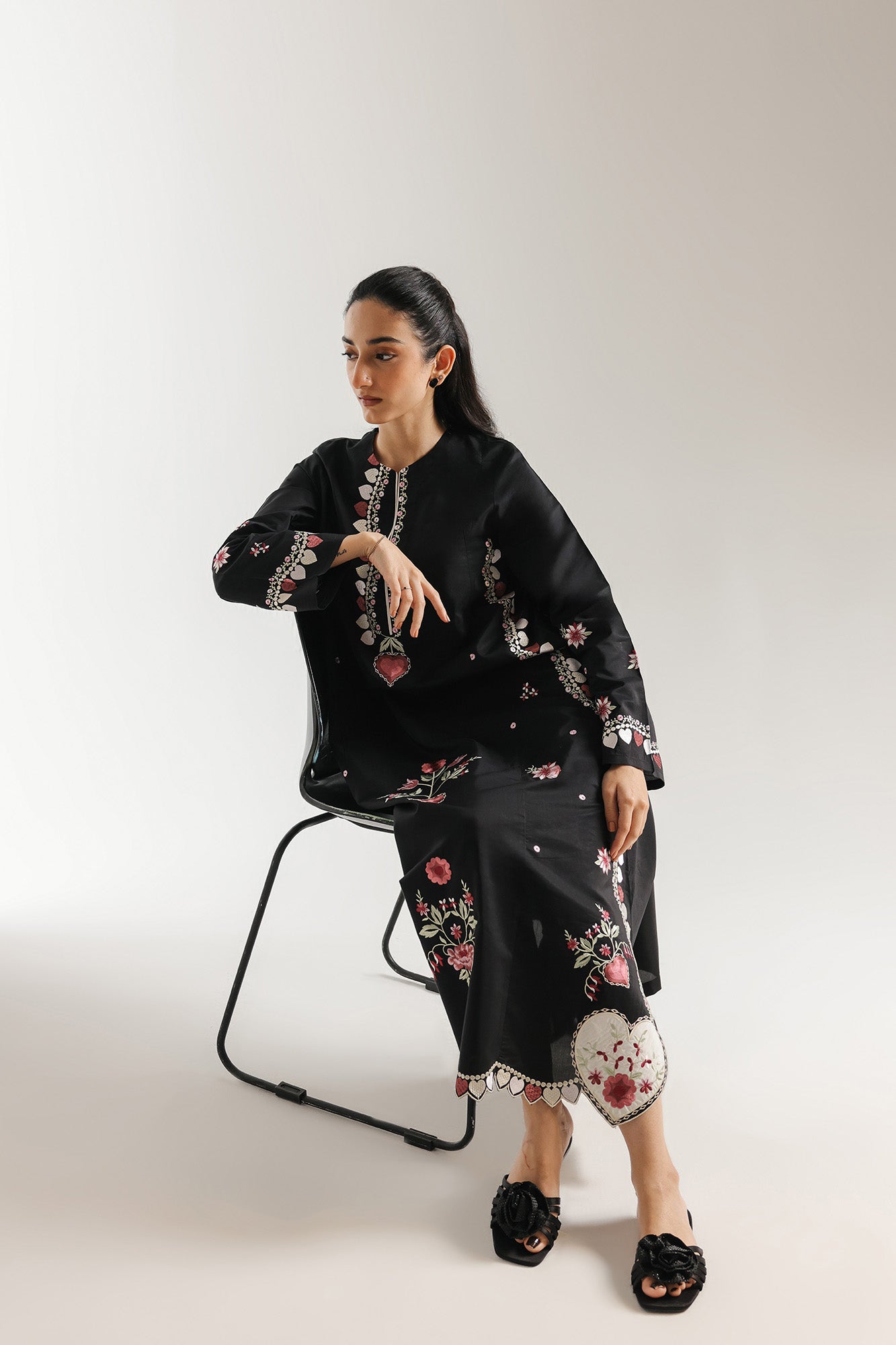 EMBROIDERED DRESS (E7503/102/902)