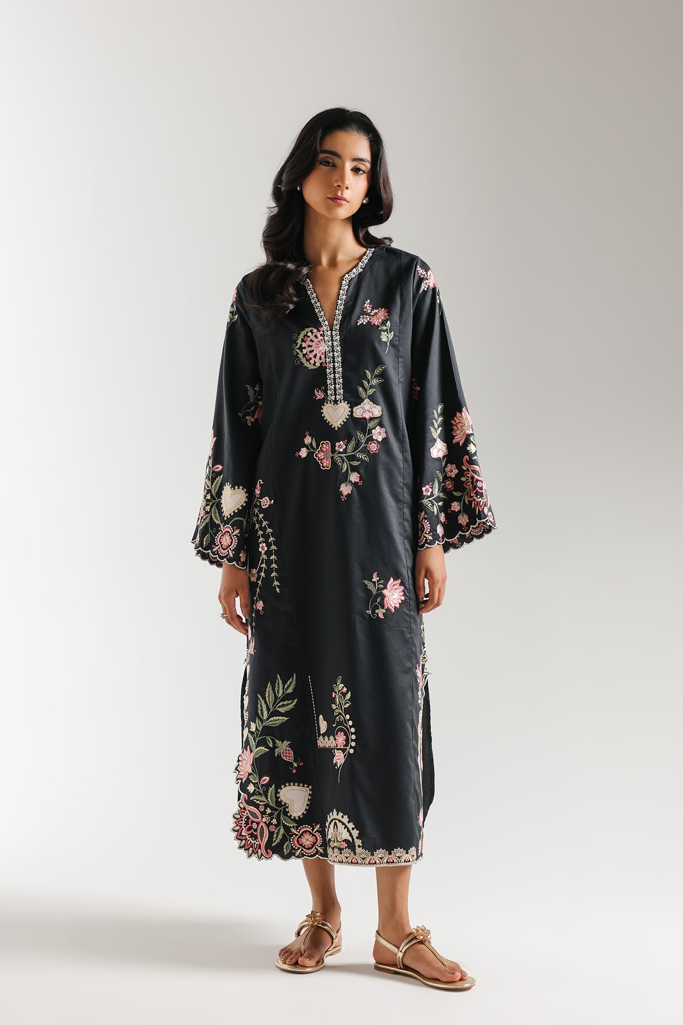 EMBROIDERED DRESS (E7516/102/901)