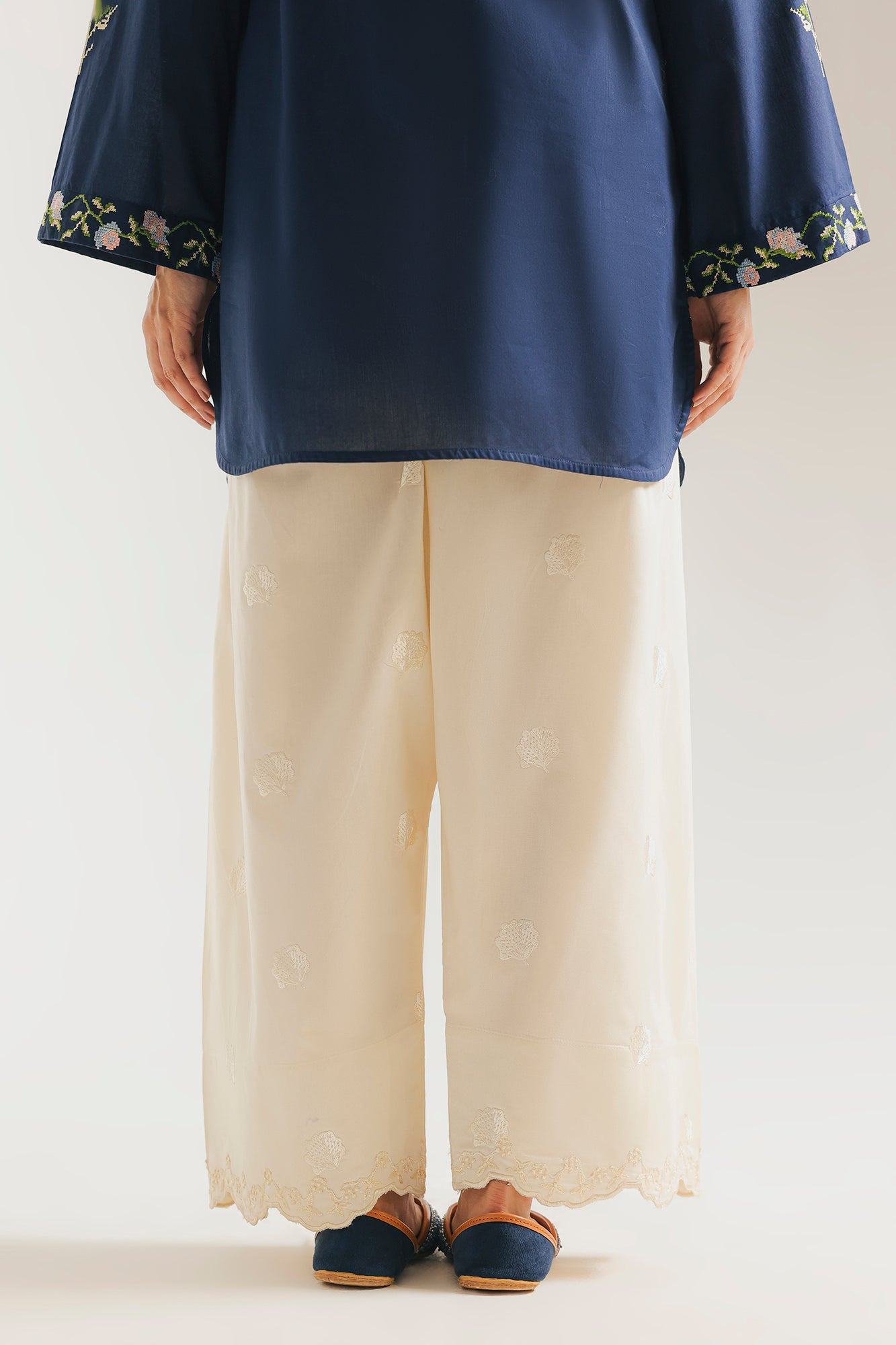 EMBROIDERED SHALWAR (E7741/102/002)