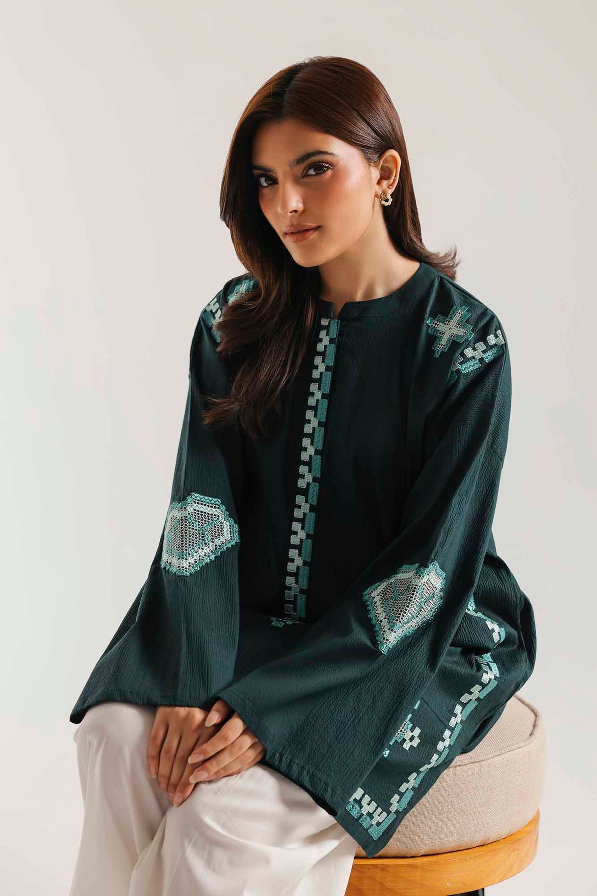 EMBROIDERED KURTI (E7989/102/706)