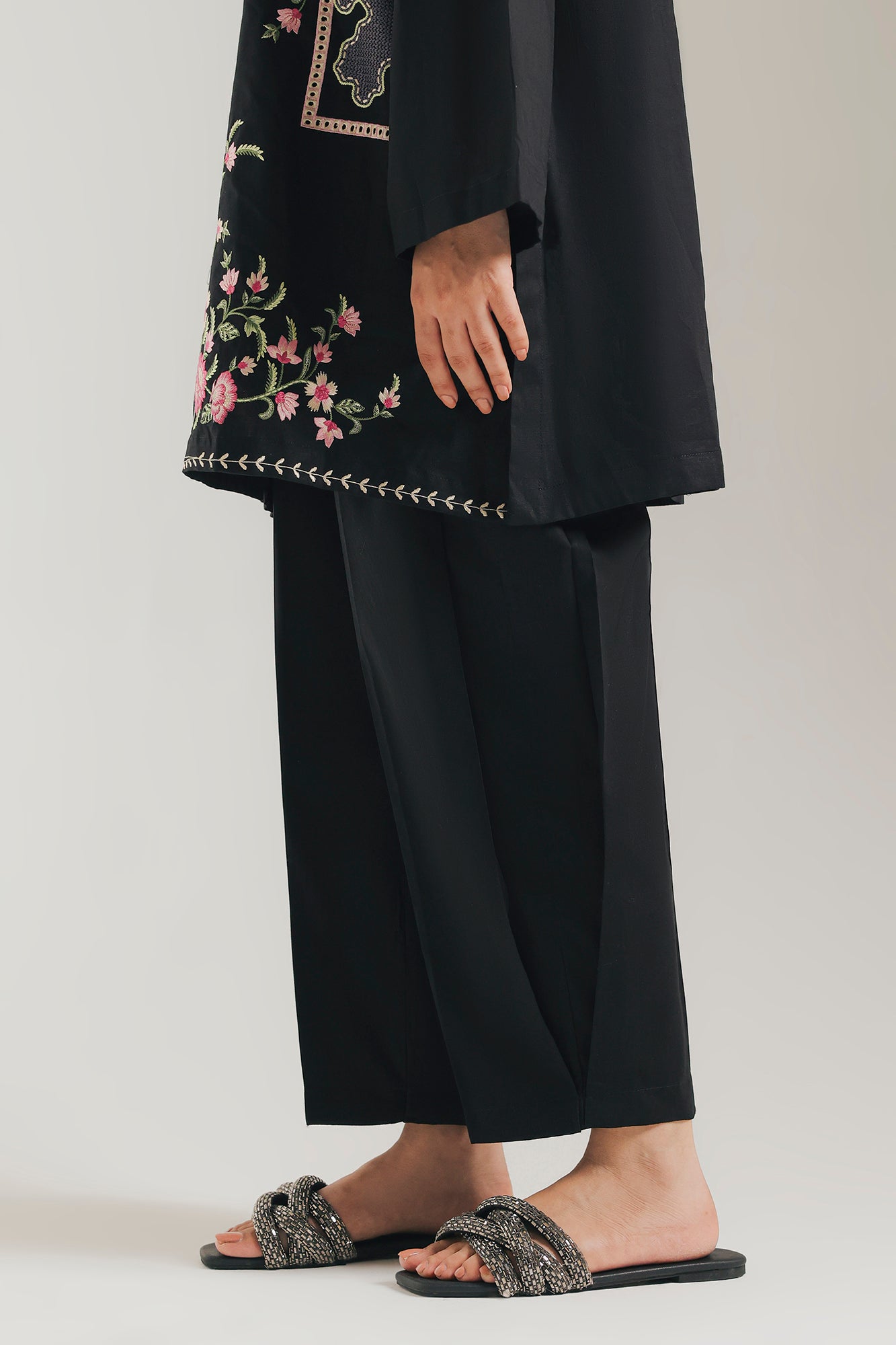 SHALWAR (E8325/102/002)